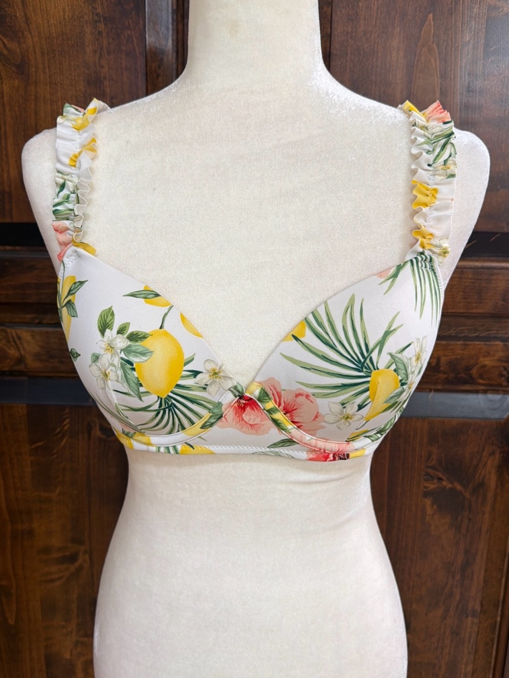 Shade & Shore Lemon Floral Underwire Bikini Top White Yellow 34C Ruffle Straps